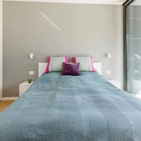 Апартаменты 1 Bedroom Deluxe View Terrace *